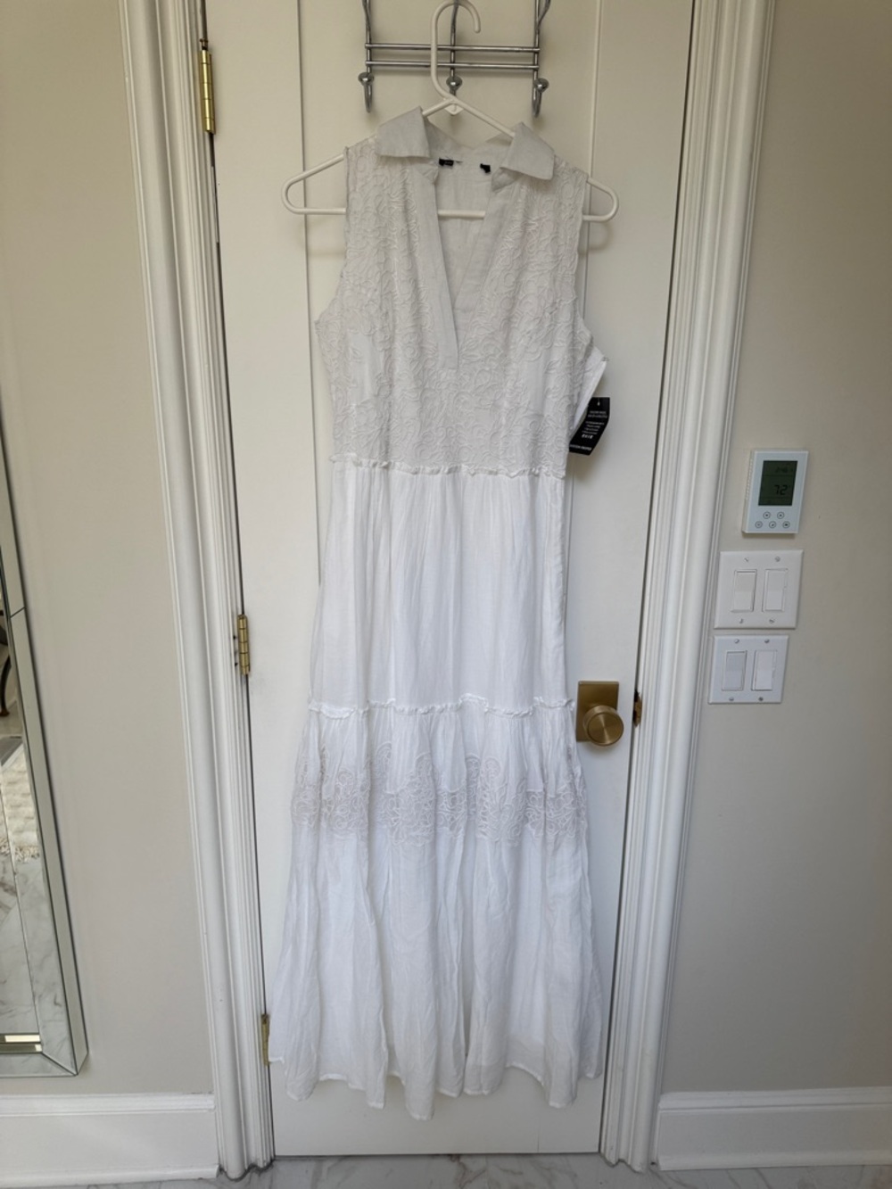 Boston Proper‎ Stunning White Lace Panel Sleeveless Maxi Dress!